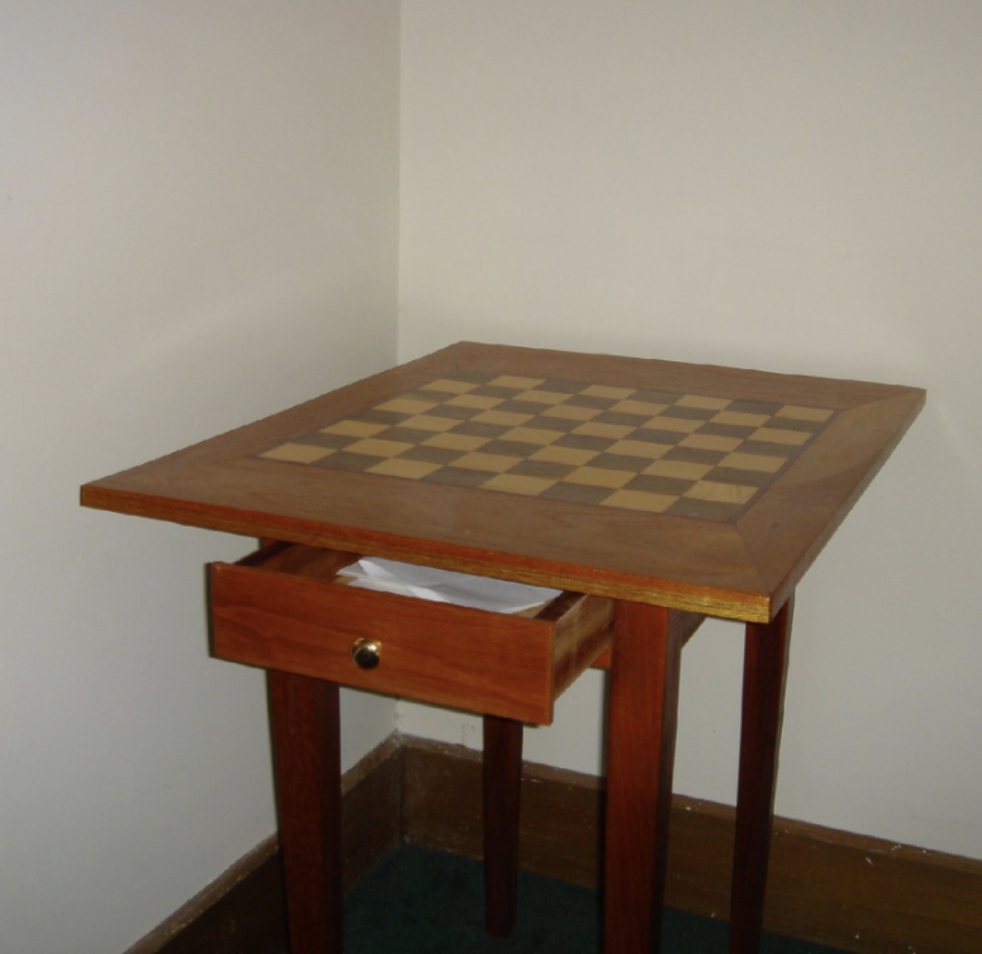 Chess table — image 1 of 2